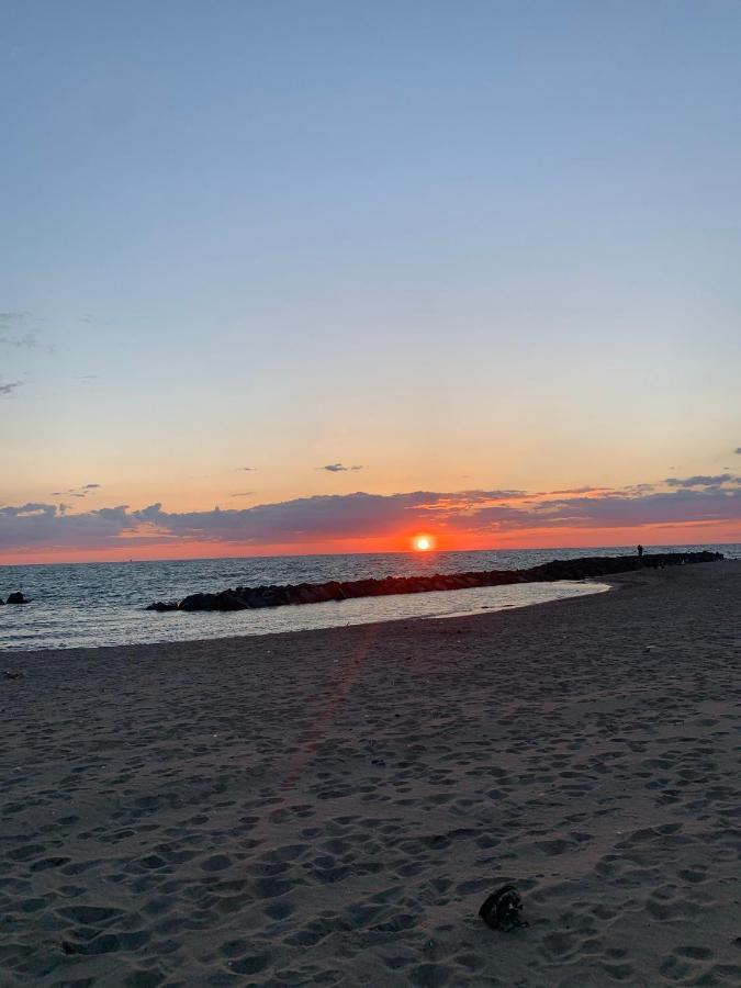 Villa Pisola Fiumicino Airport - Seafront 外观 照片