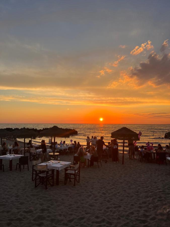 Villa Pisola Fiumicino Airport - Seafront 外观 照片
